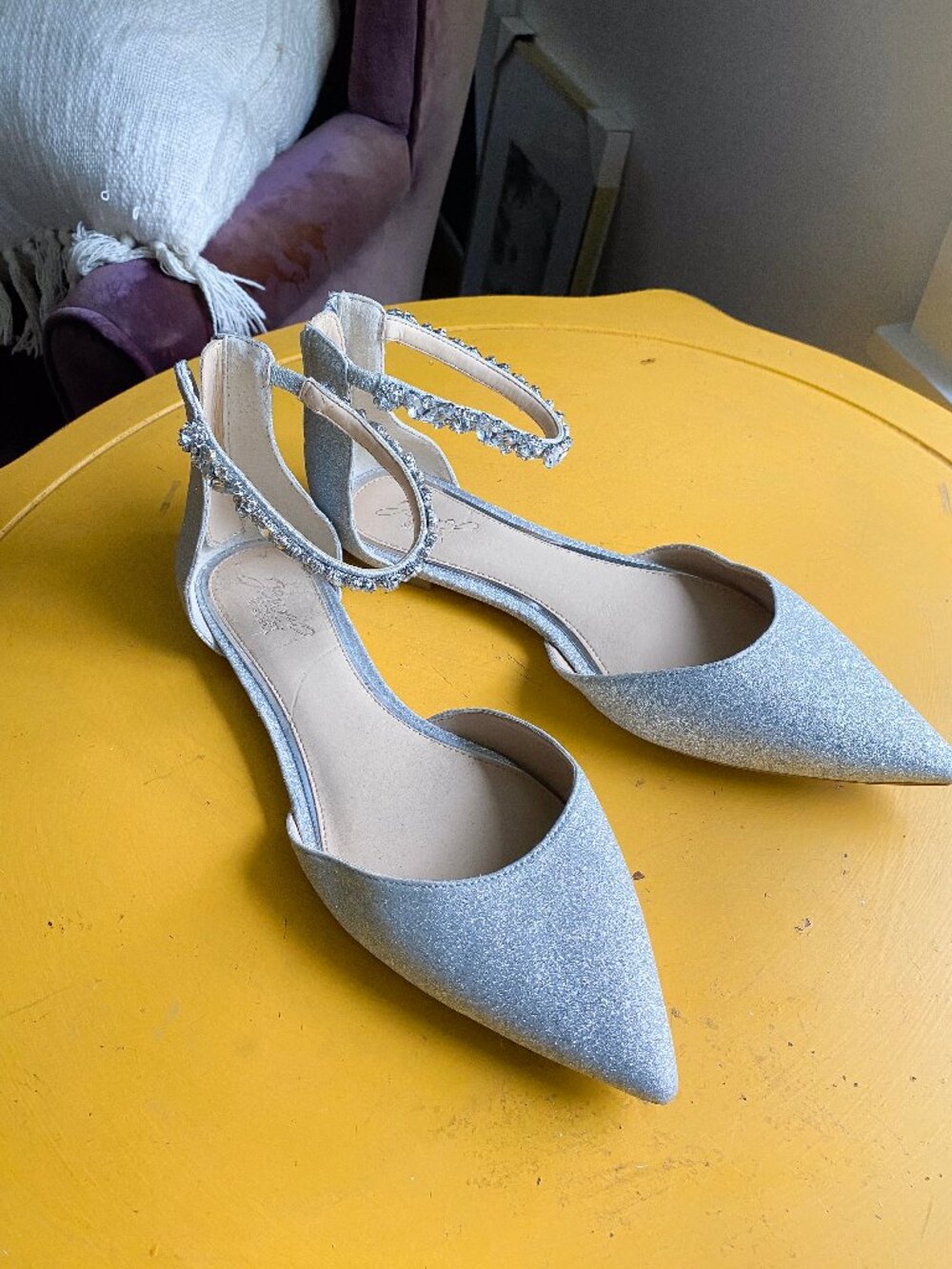 Jewel Badgley Mischka Silver Glitter Embellished Ankle Strap Flats